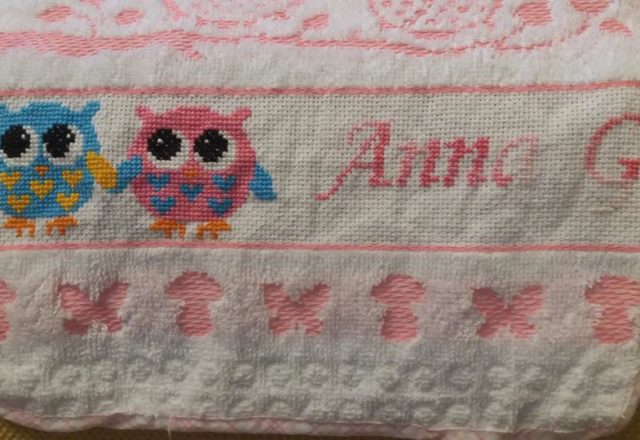 Cross stitch baby bib with name Anna G by Facebook Fan Grazia Vecchiato (1)