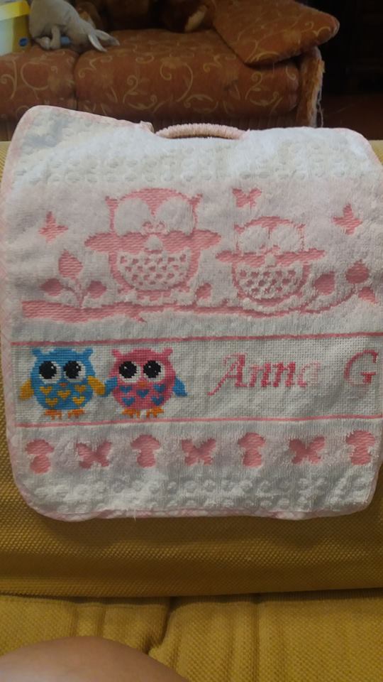 Cross stitch baby bib with name Anna G by Facebook Fan Grazia Vecchiato (2)