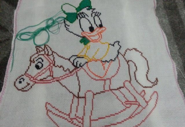 Cross stitch completed work photos Disney baby Daisy Duck author Facebook Fan Vera Vera Valeria (1)